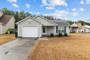 100 Sumatra Ct in New Bern, NC - Building Photo