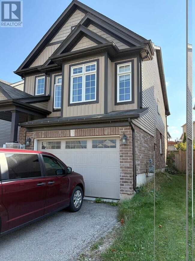 406 Woodbine Ave in Kitchener, ON - Building Photo - Building Photo