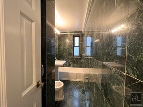 EAST 56 STREET in New York, NY - Building Photo - Building Photo