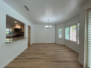 19400 Turtle Ridge Ln in Los Angeles, CA - Foto de edificio - Building Photo