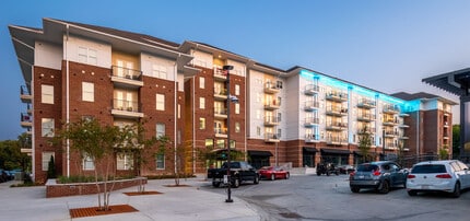 College View in Starkville, MS - Building Photo - Building Photo