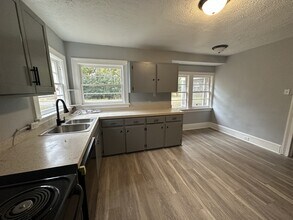 129 Cox Cir in Milledgeville, GA - Building Photo - Building Photo