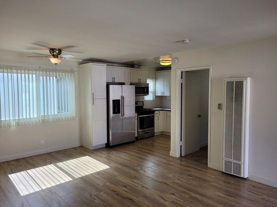 2703 Curtis Ave in Redondo Beach, CA - Building Photo