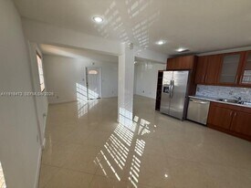 421 NE 1st St in Hallandale Beach, FL - Building Photo