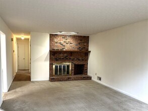 722 Geronimo Way in Bowling Green, KY - Building Photo - Building Photo