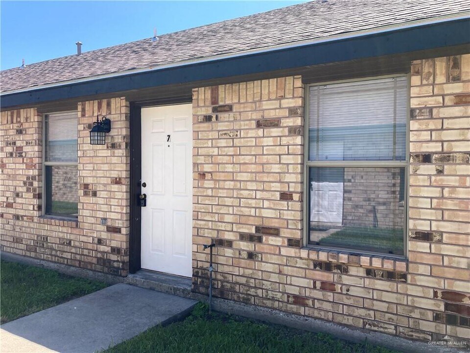 618 San Antonio Ave, Unit 7 in Mission, TX - Building Photo