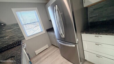 420 Cross Rd in Matawan, NJ - Building Photo - Building Photo