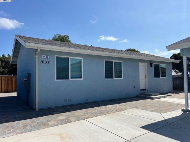 property at 1637 Pine St