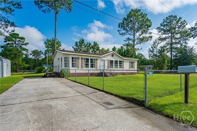 75 Willow Ln in Ludowici, GA - Building Photo - Building Photo
