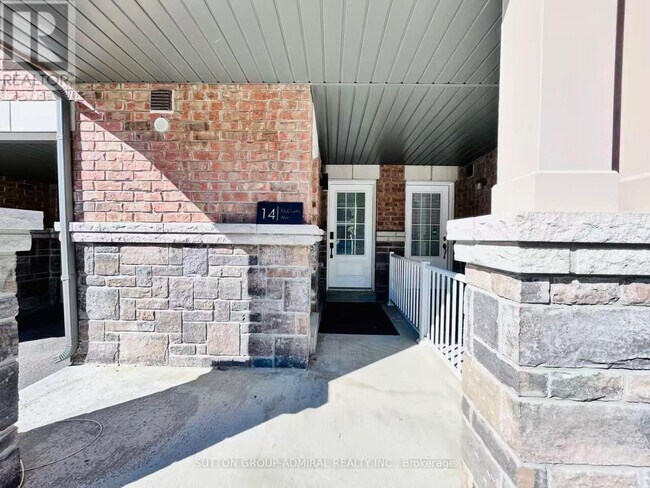 14 McGrath Ave. in Richmond Hill, ON - Building Photo - Building Photo