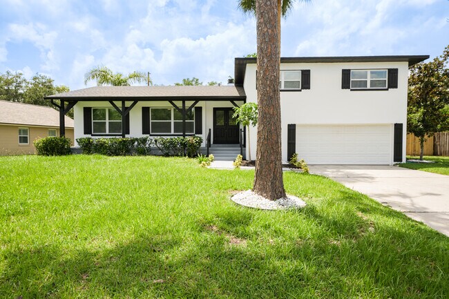 718 Mendoza Dr in Orlando, FL - Building Photo - Building Photo