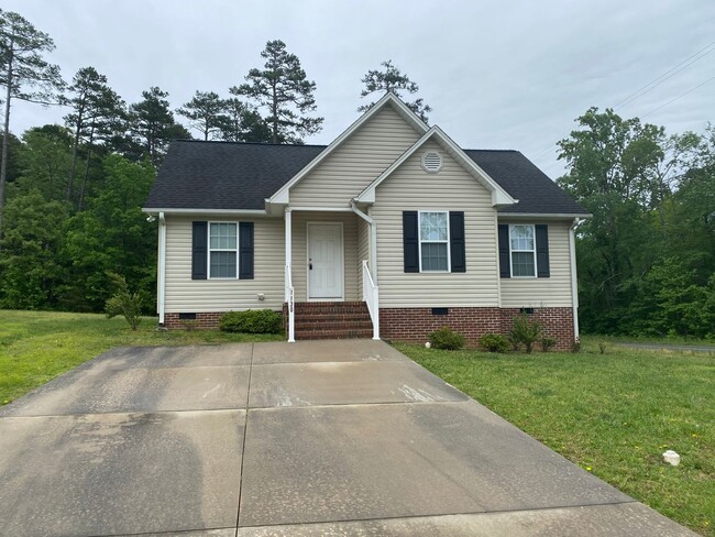 1130 Morgan Glen Dr in Burlington, NC - Building Photo - Building Photo