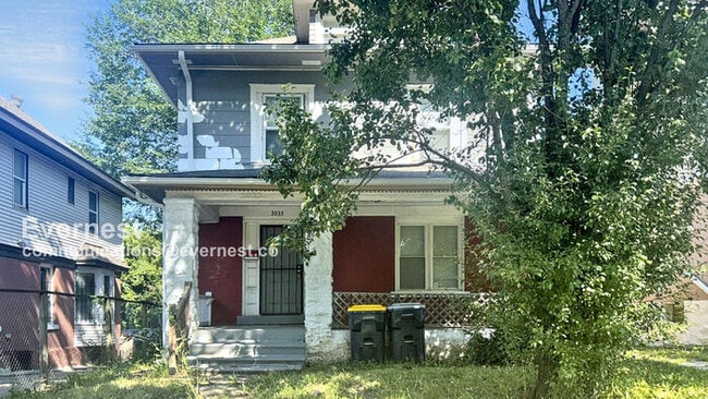 property at 3033 Park Ave