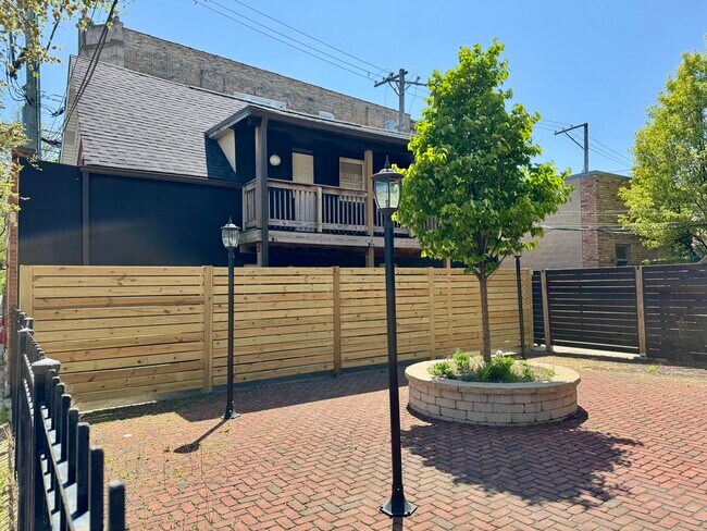 property at 1946 N Kedzie Ave