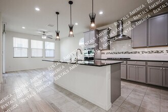 1095 S Sunset Dr in Chandler, AZ - Building Photo - Building Photo