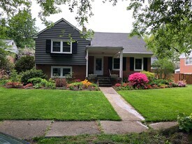 1409 Dauphin Ave in Wyomissing, PA - Building Photo