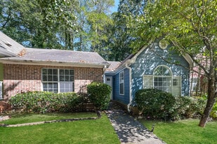 1099 Old Saybrook Ct in Stone Mountain, GA - Building Photo