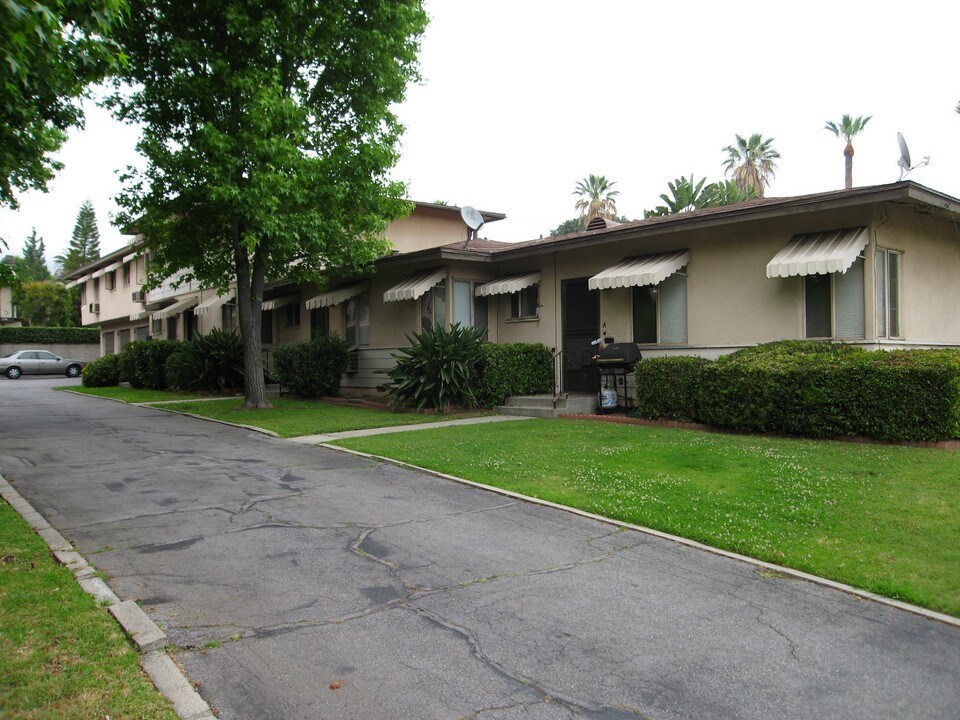 515-519 Linwood Ave in Monrovia, CA - Building Photo