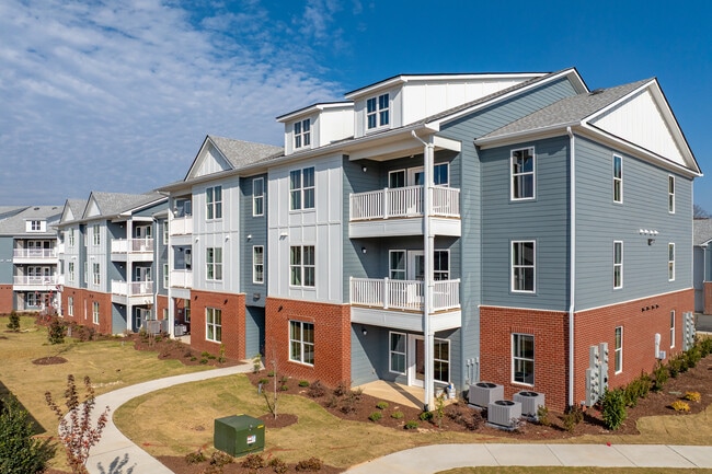 Hathaway at Lake Norman Apartments in Denver, NC - Building Photo - Building Photo