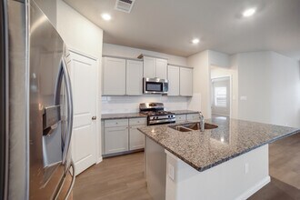 10527 Margarita Loop in Converse, TX - Building Photo - Building Photo