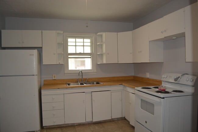 1014 Lamb St, Unit 1014 in Utica, NY - Building Photo - Building Photo