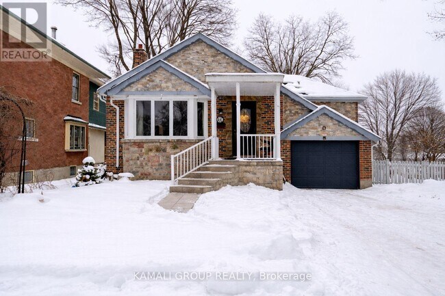 46 Centre St E in Richmond Hill, ON - Building Photo - Building Photo