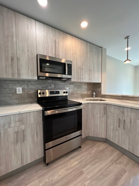 101 S Victoria Ave, Unit D1 in Ventnor City, NJ - Foto de edificio