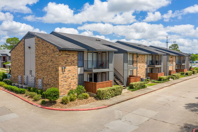 Autumn Oaks in Beaumont, TX - Building Photo - Building Photo