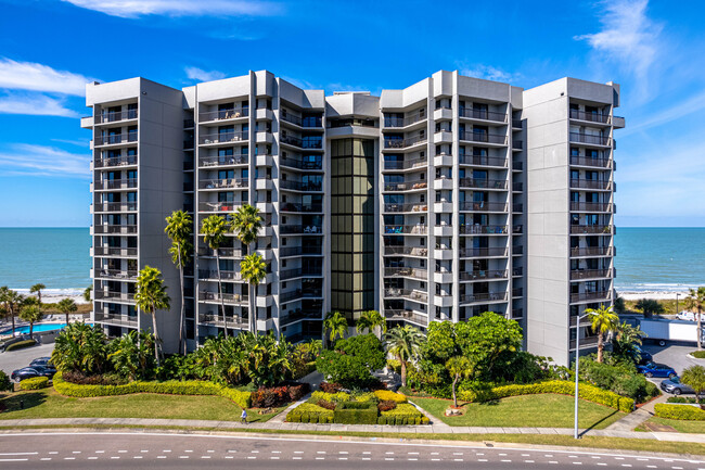 Dan's Island Condos in Clearwater, FL - Foto de edificio - Building Photo