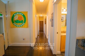 36 Sumner St, Unit #1 in Boston, MA - Building Photo - Building Photo