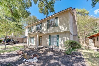 17206 Seven Pines Dr in Spring, TX - Building Photo - Building Photo