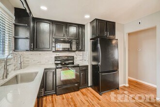 4662 S Badger Ct in Littleton, CO - Building Photo - Building Photo