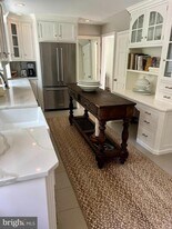 1002 Crest Rd in Wynnewood, PA - Building Photo