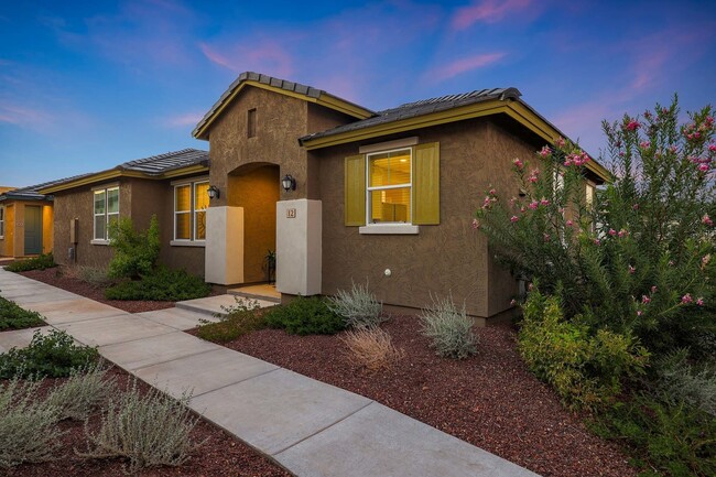 Hillstone Residences at Canyon Trails in Goodyear, AZ - Foto de edificio - Building Photo