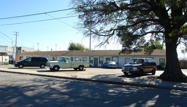 21 Main St in Watsonville, CA - Building Photo - Building Photo