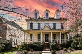 2875 Star Opal Dr in Fairfax, VA - Building Photo - Building Photo