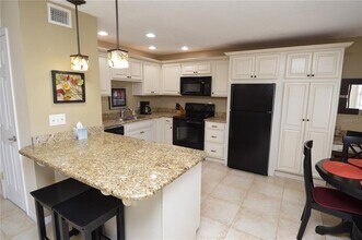 5245 Coquina Key Dr SE in St. Petersburg, FL - Building Photo - Building Photo