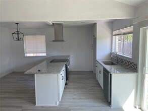 4642 Fitzwater Dr in Spring, TX - Building Photo - Building Photo