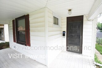2728 Sacramento St in St. Joseph, MO - Building Photo - Building Photo