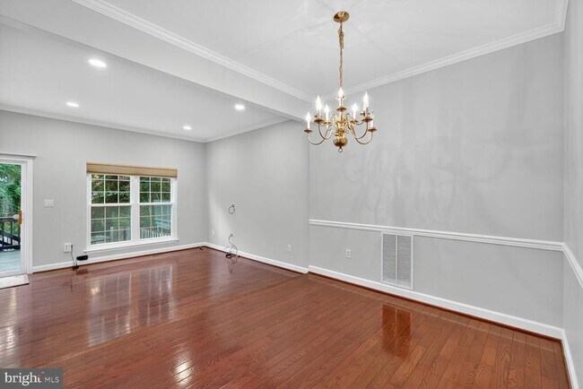 5223 Ballycastle Cir in Alexandria, VA - Building Photo - Building Photo