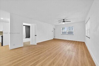 2426 SE 17th St in Fort Lauderdale, FL - Building Photo - Building Photo