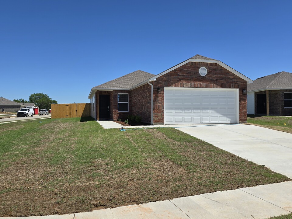 11401 S 277th East Ave in Coweta, OK - Building Photo
