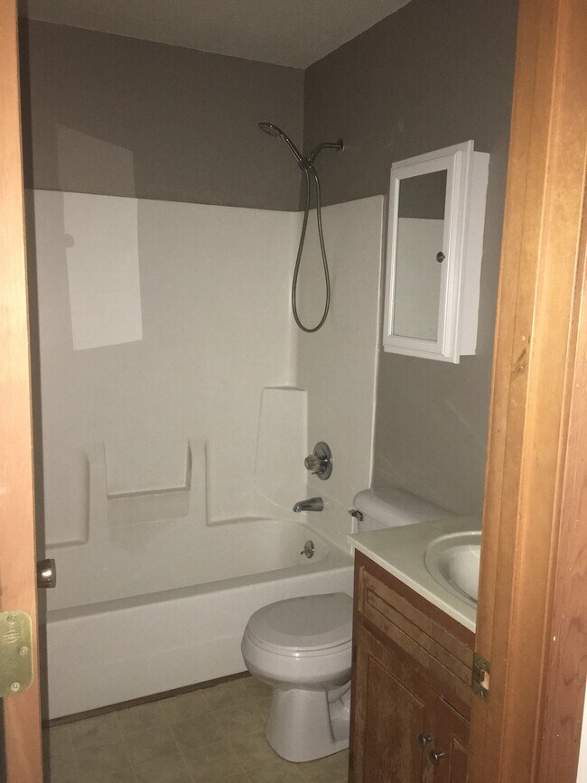 1730 Baltimore Dr in Clarksville, TN - Foto de edificio - Building Photo