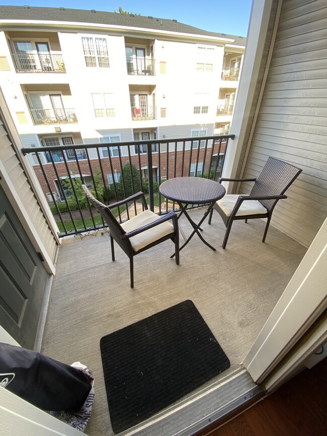 4860 Eisenhower Ave in Alexandria, VA - Building Photo - Building Photo