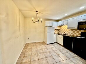 145 Essex Ave, Unit 407 in Gloucester, MA - Building Photo - Building Photo