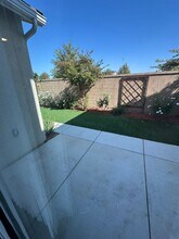 2021 N Rogers Ln in Clovis, CA - Building Photo - Building Photo