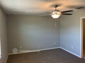 2204 Jungle Dr in Ruskin, FL - Foto de edificio - Building Photo