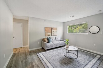 2045 Kenridge Pkwy in Decatur, GA - Building Photo - Building Photo