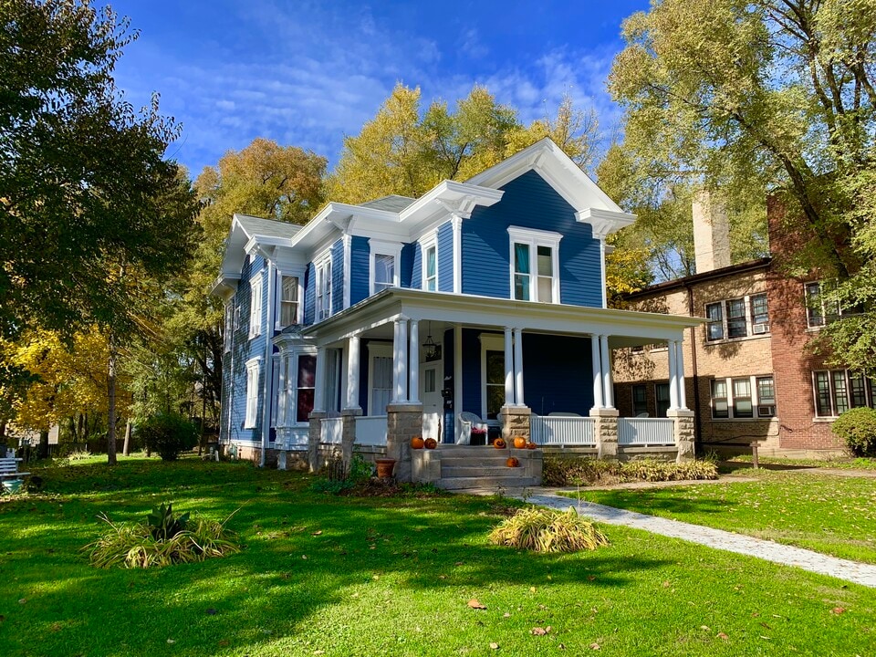 278 Douglas Ave in Elgin, IL - Building Photo