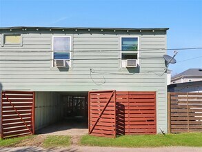 1919 Avenue O in Galveston, TX - Building Photo - Building Photo